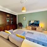 Villa Horizons 3 Etoiles-Spacieuse-Climatisation-Piscine Privee-Terrain De Petanque-Table De Ping-Pong-Quilles-Equipements Sport-Sudsejourconciergerie וילה