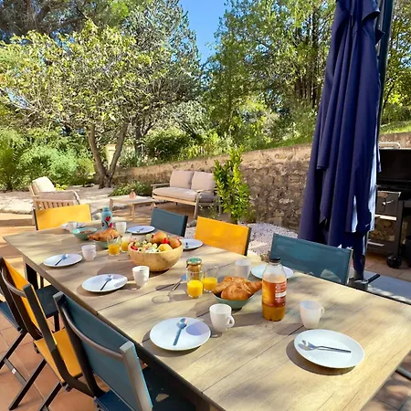 Horizons-spacious & Calm-air Conditioning-pool-5 Bedrooms-sudsejourconciergerie فيلة