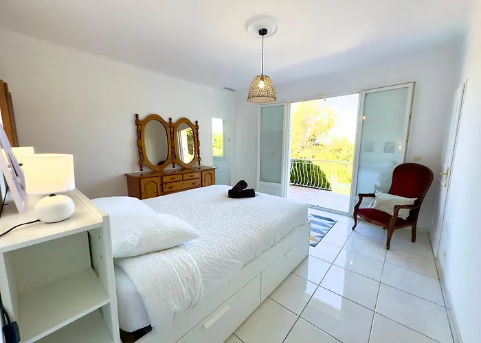 Horizons-spacious & Calm-air Conditioning-pool-5 Bedrooms-sudsejourconciergerie Laroque-des-Albères