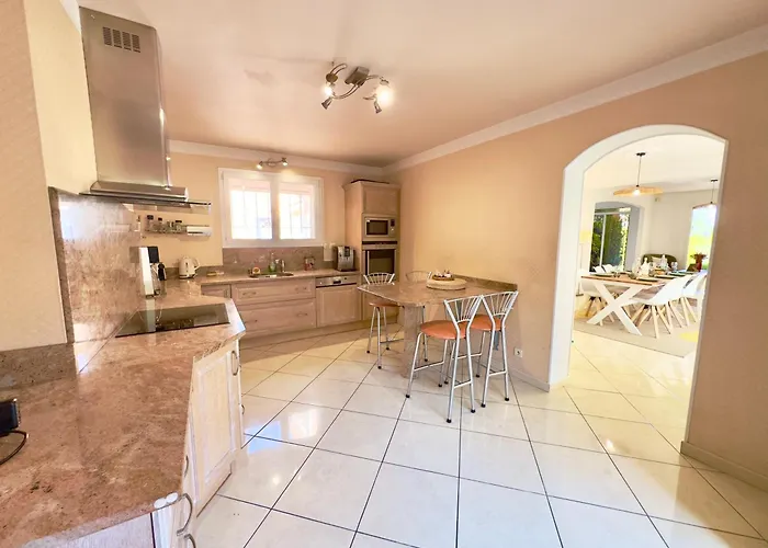 Villa Horizons 3 Etoiles-Spacieuse-Climatisation-Piscine Privee-Terrain De Petanque-Table De Ping-Pong-Quilles-Equipements Sport-Sudsejourconciergerie Vila