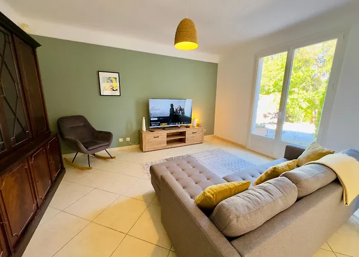 Horizons-spacious & Calm-air Conditioning-pool-5 Bedrooms-sudsejourconciergerie Villa *