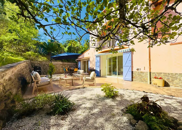 Horizons-spacious & Calm-air Conditioning-pool-5 Bedrooms-sudsejourconciergerie *